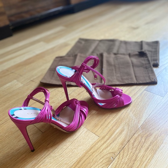 Completely brand new! - Picture 5 of 10